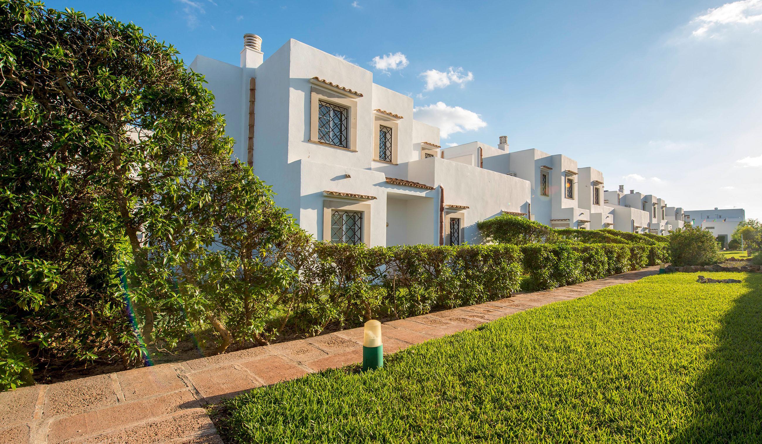 Aparthotel Ona Village 4*