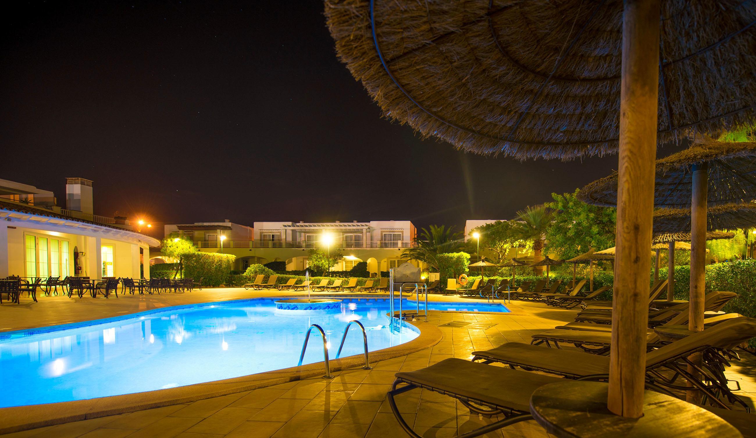 Ona Village Aparthotel