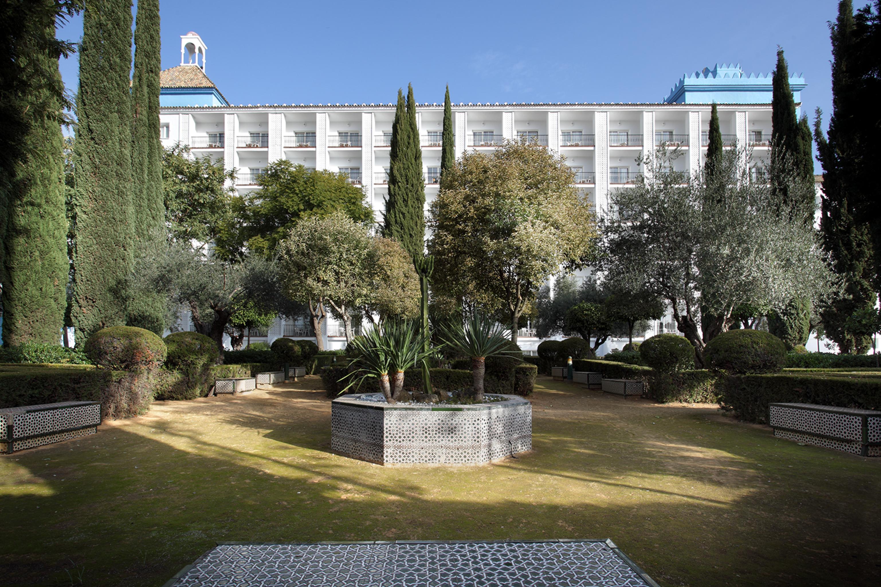 Abades Hotel 4*