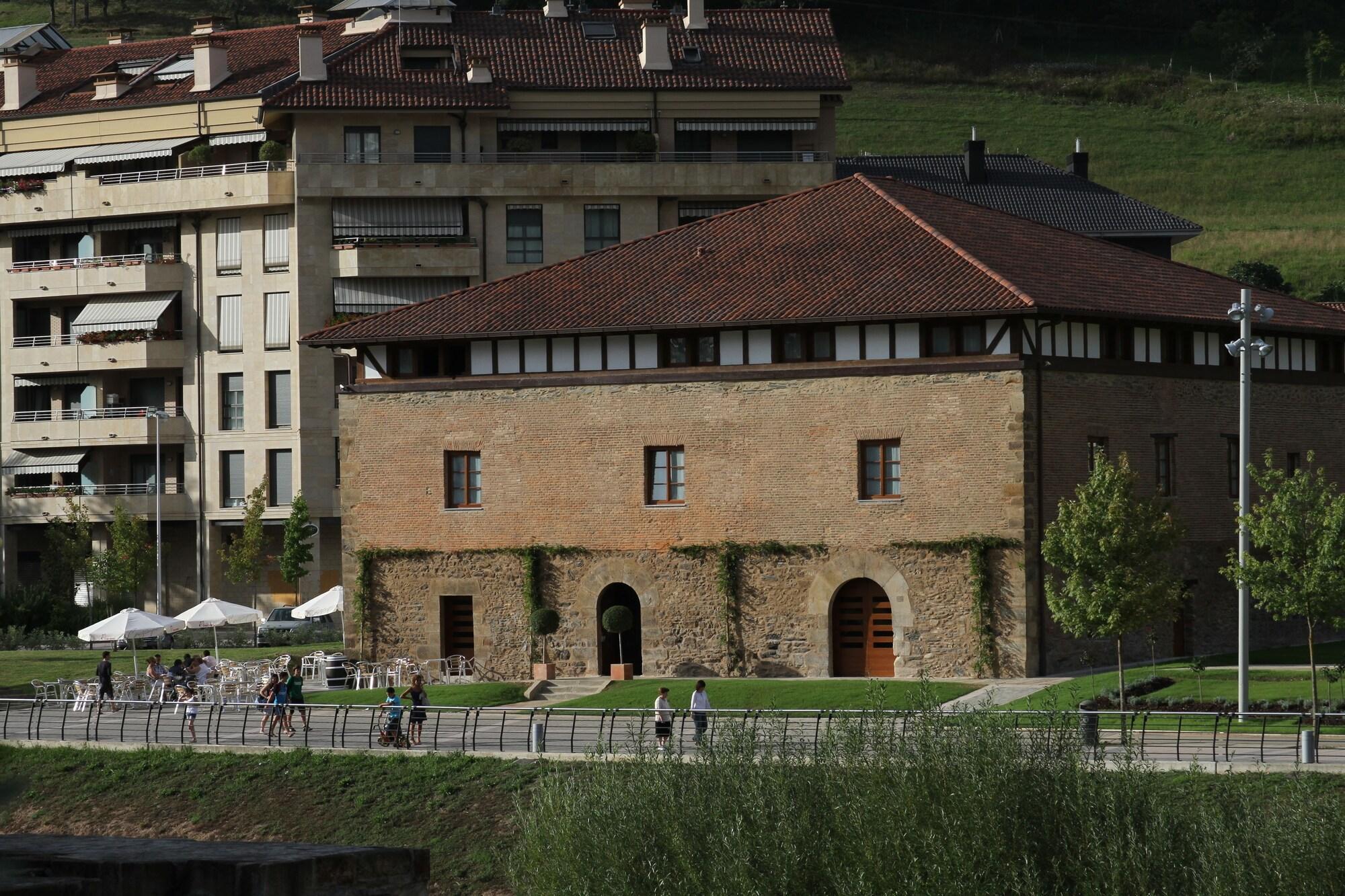 Dolarea Hotel