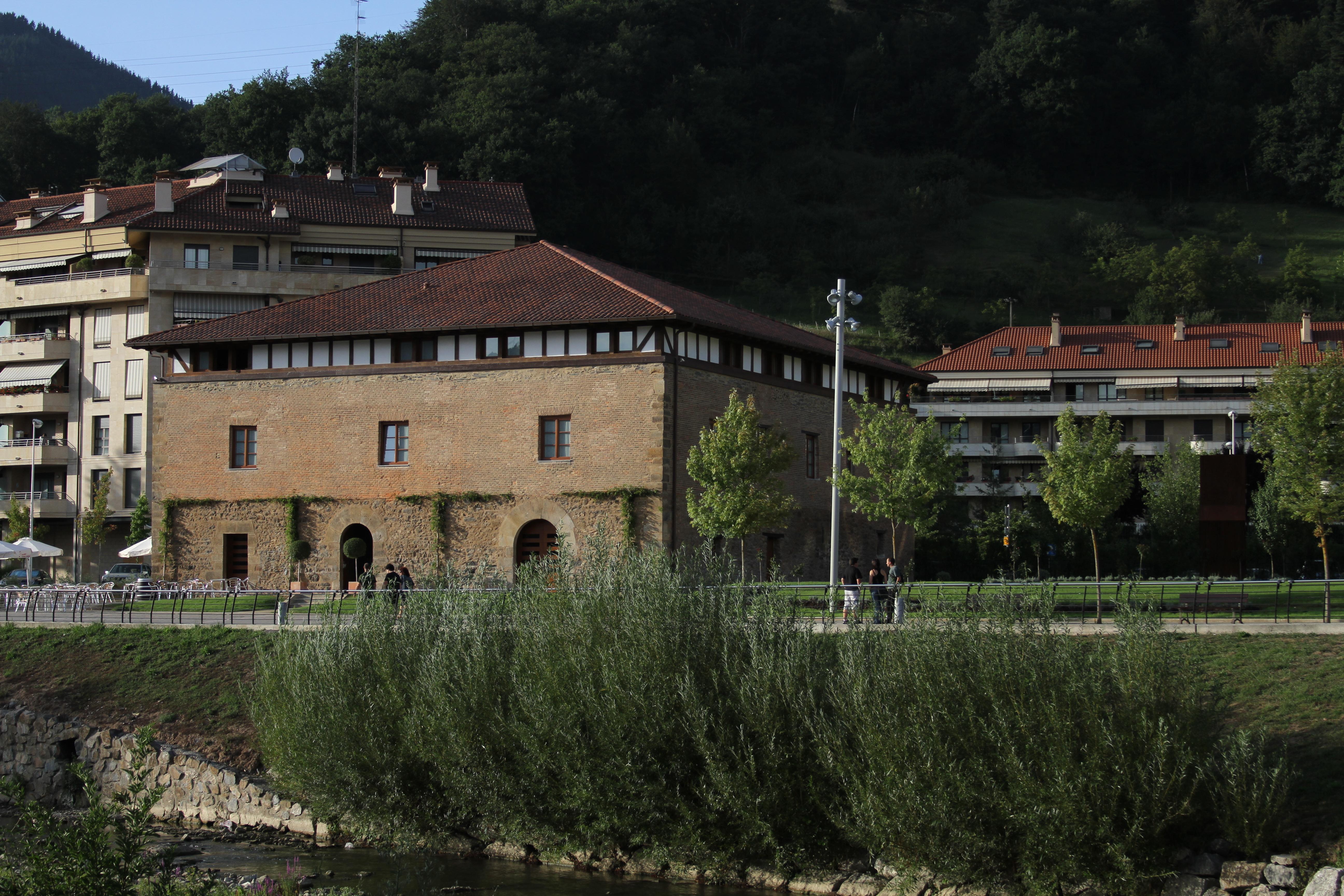 Hotel Dolarea Beasáin
