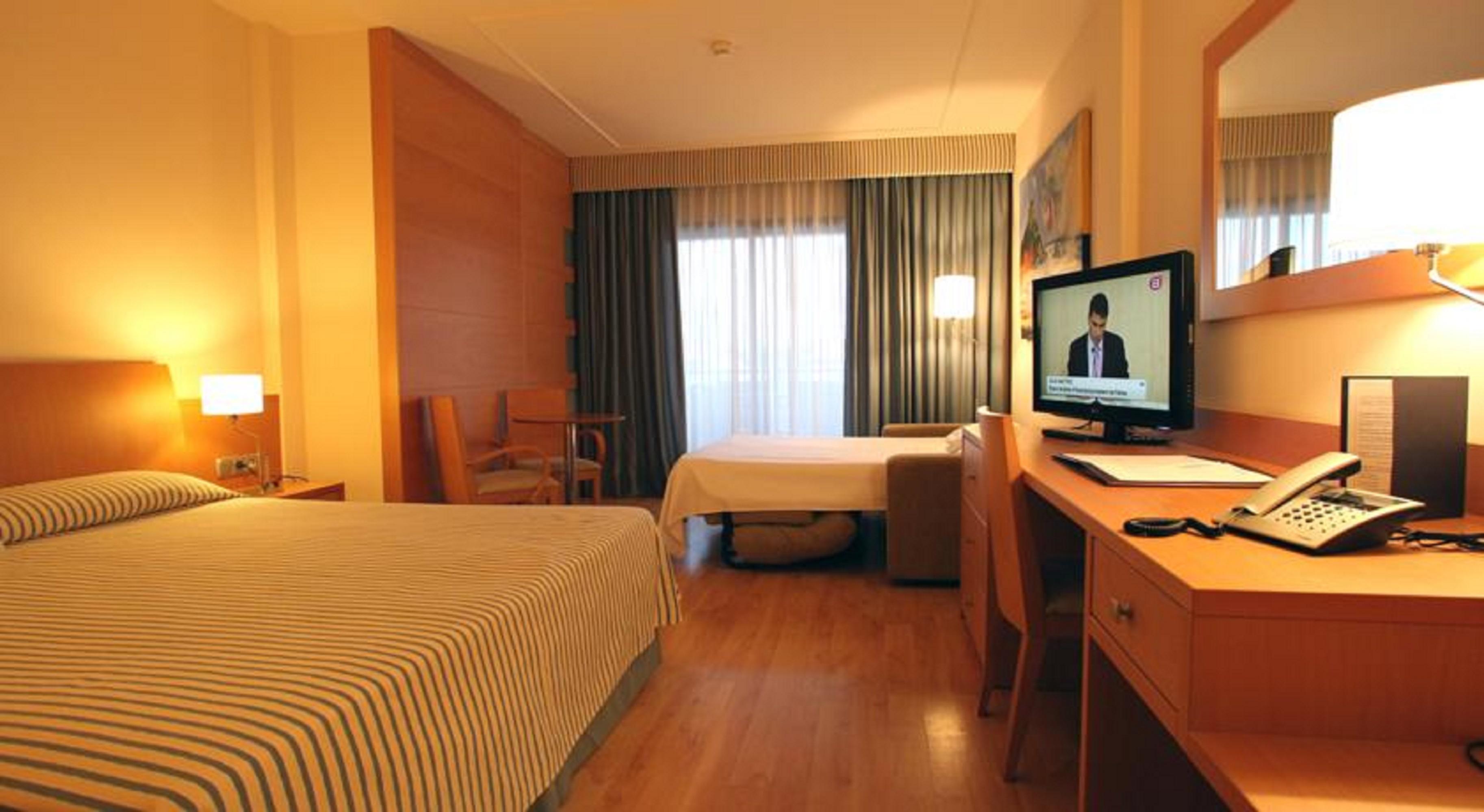 Clipper & Hotel Torroella De Montgri