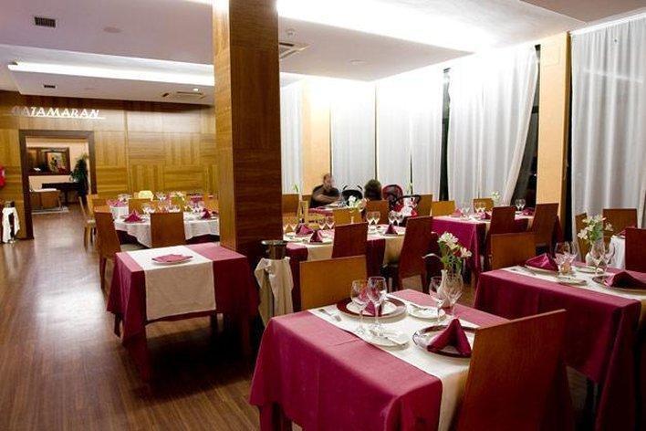 Clipper & Hotel Torroella De Montgri