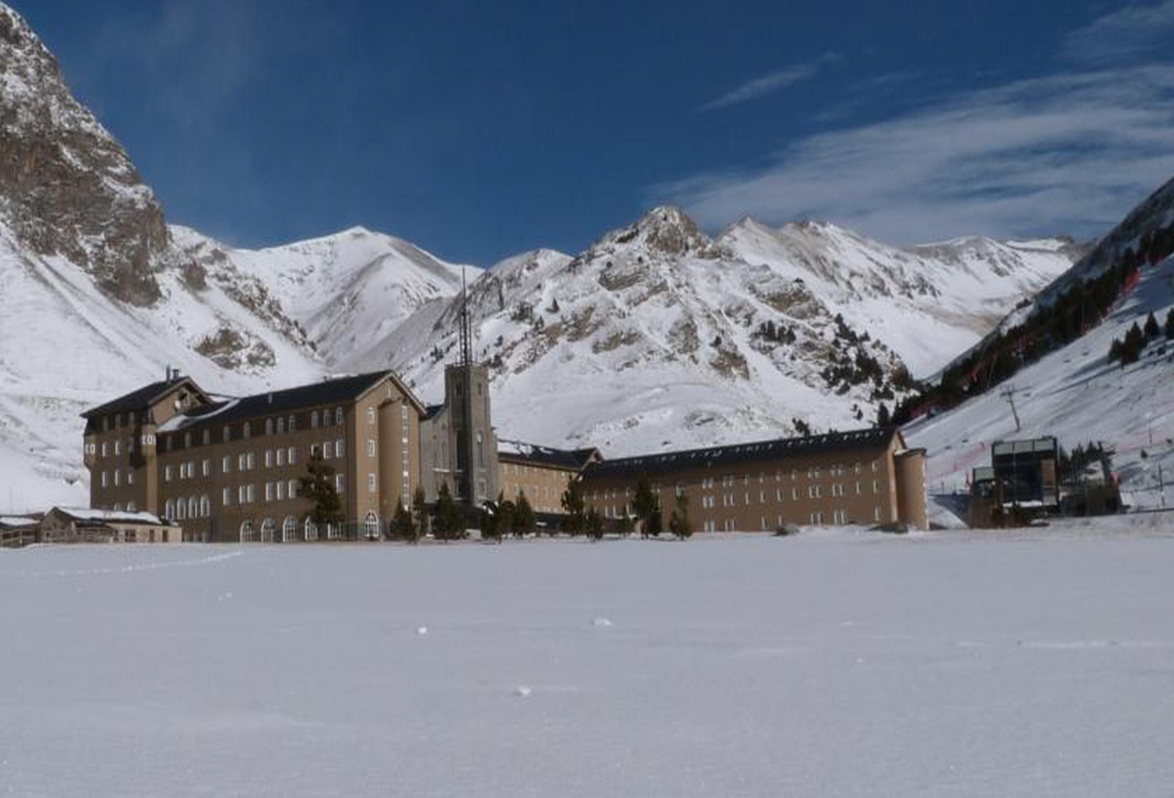 Aparthotel Vall De Nuria 3*