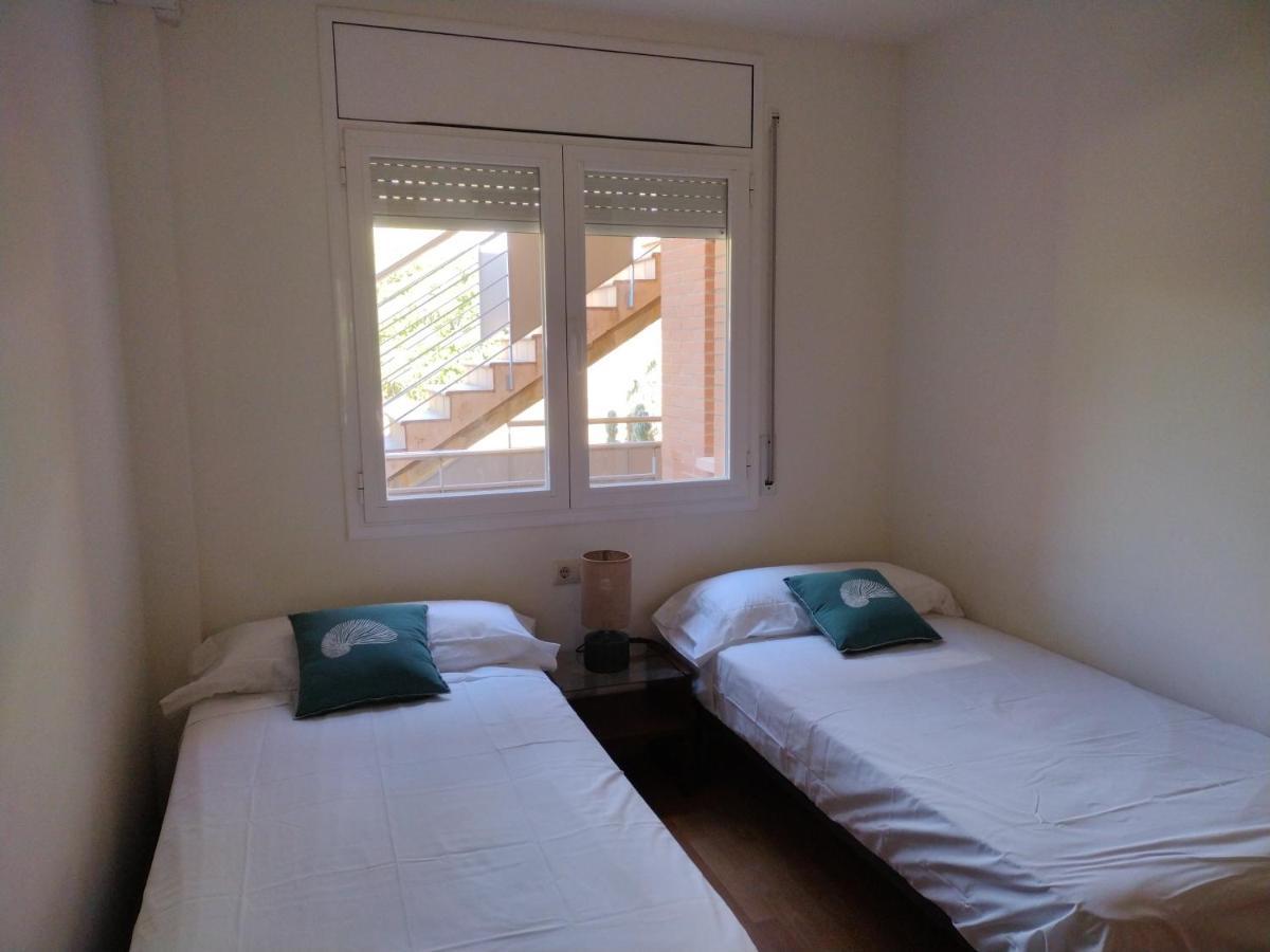 Apartamento Encantador Familiar 4 Px Con Terraza, Parking Y Wi-fi En
