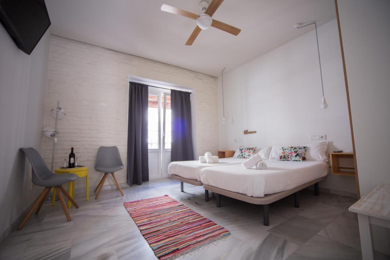 The Nomad Hostel&pension Hostal