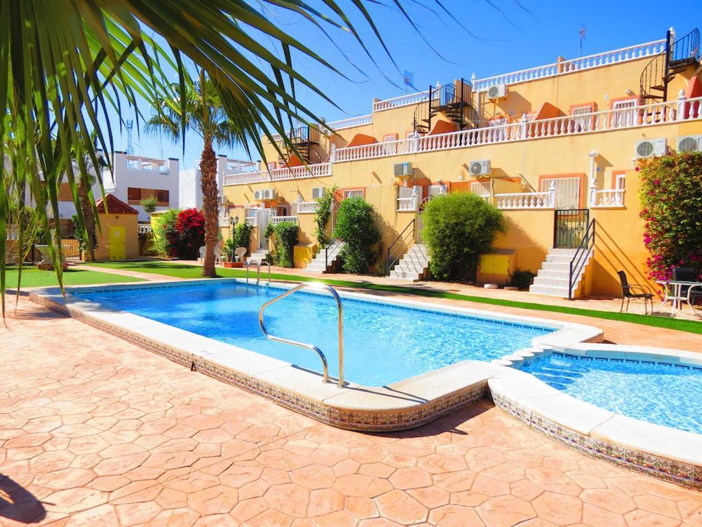 Casa La Zenia Elite Townhouse With Shared Pool And 10 Minutes Walk To Beach * Oriola (Orihuela)