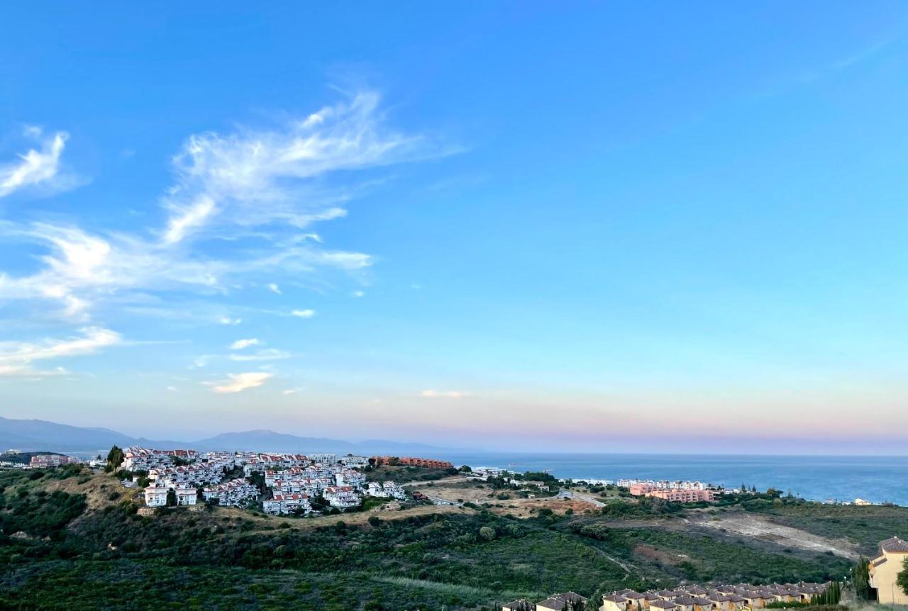 Sea View - 7 Minutes To Sotogrande *