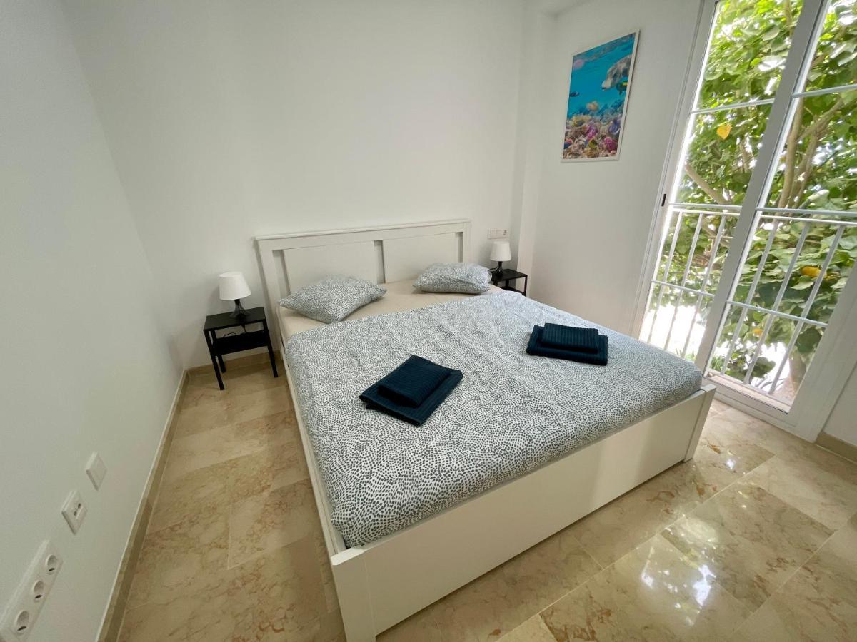 Sea View - 7 Minutes To Sotogrande Apartment