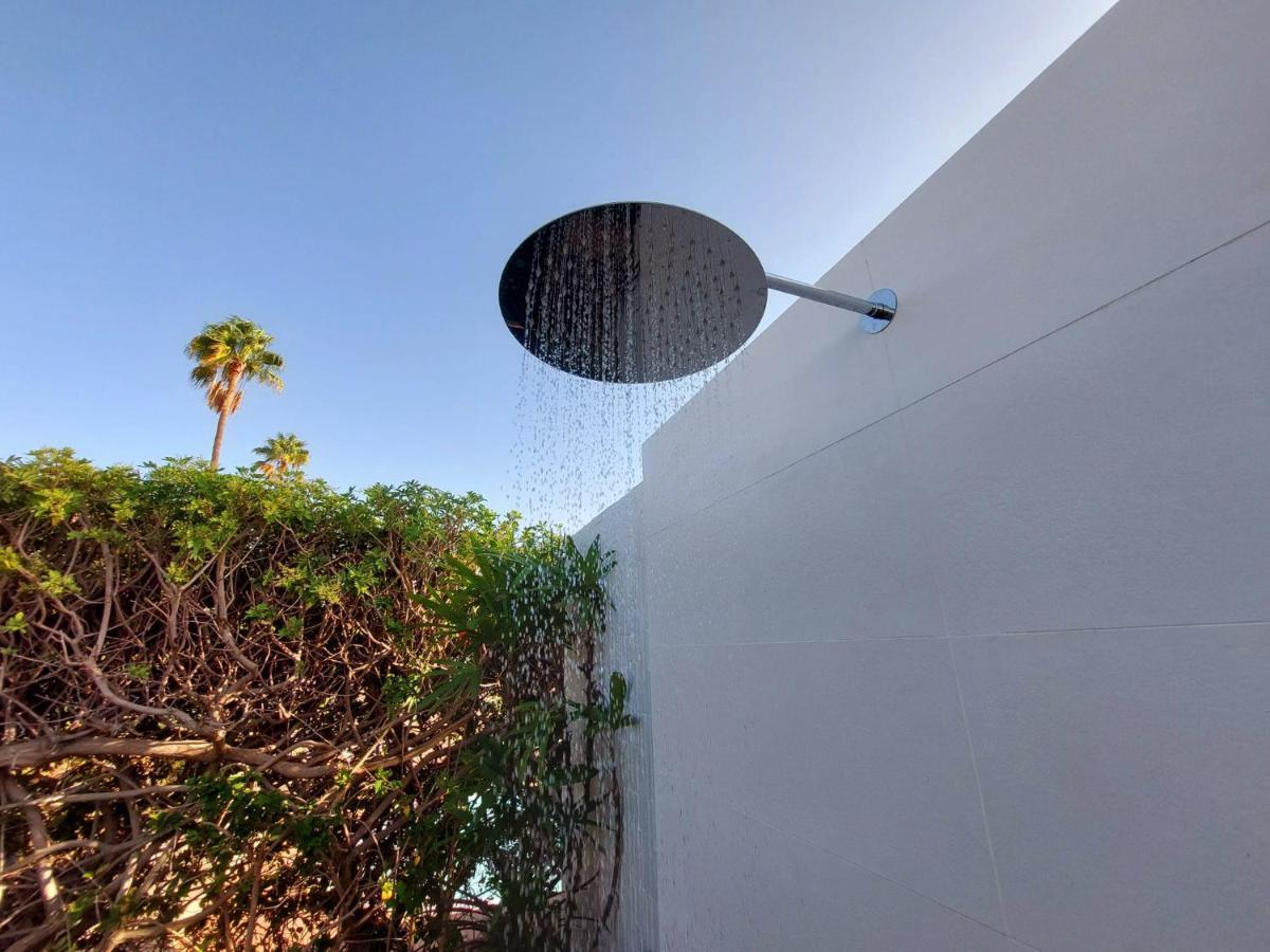 De Diseño Hidromasajes Terraza Y Piscina. Villa