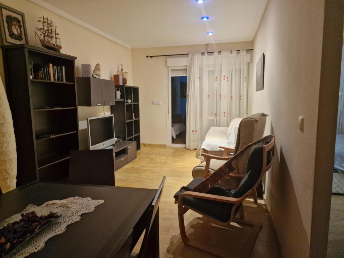 Apartamento En Bajo Con Jardin Y Patio En La Playa Oriola (Orihuela)