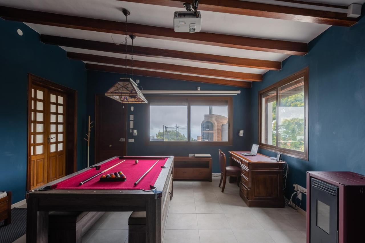 Maison Mialon: Amidst Of Nature Chalet