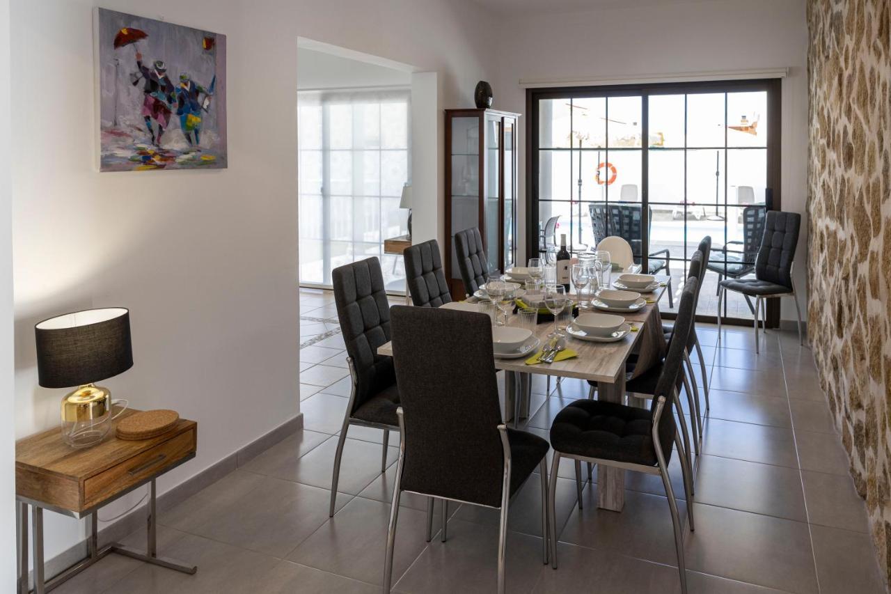 Villa Ideal For Family Holidays, Near And Golf- Casa