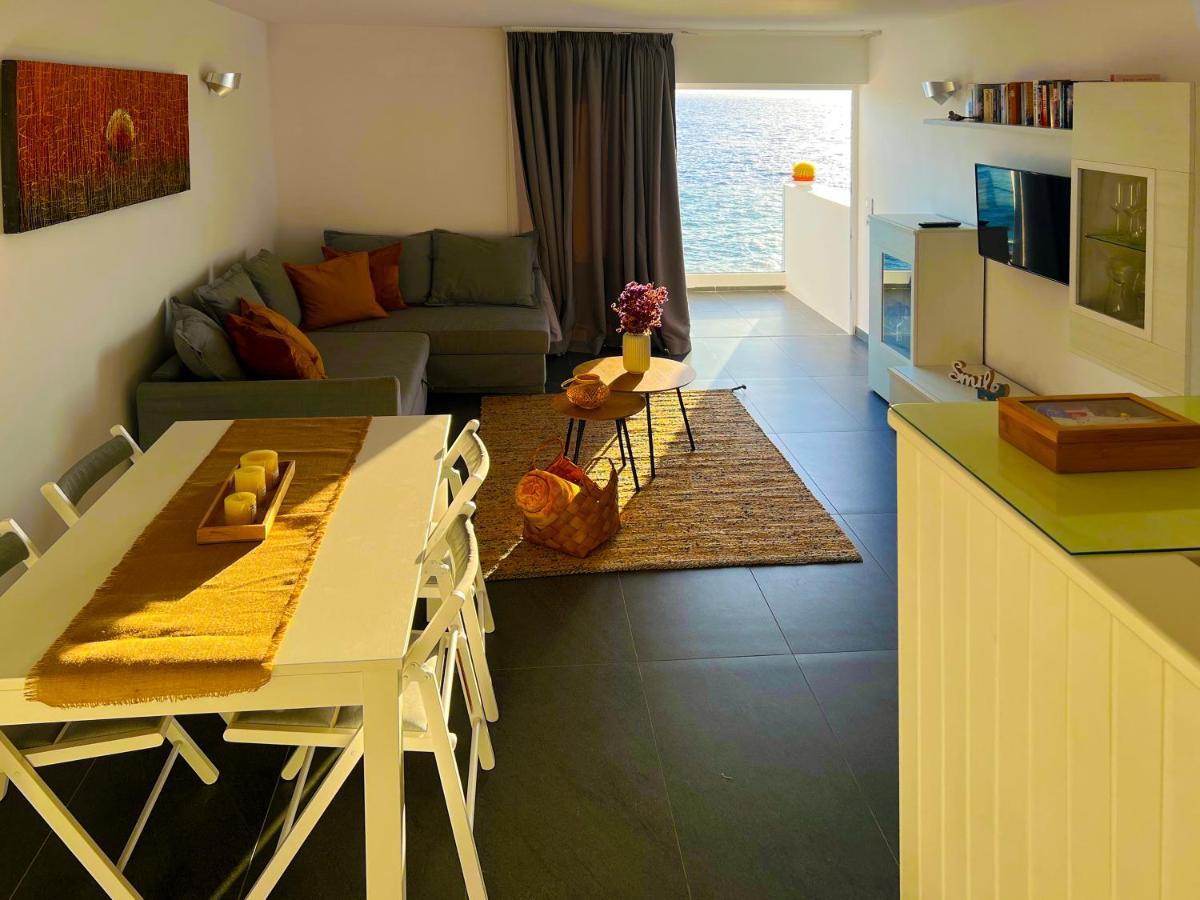 Apartamento At The Ocean's Edge