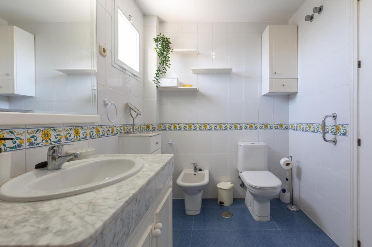 Apartment Carihuela *