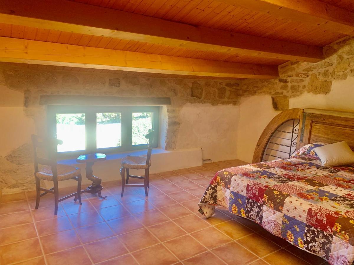 Angrill Habitacions * Lladurs