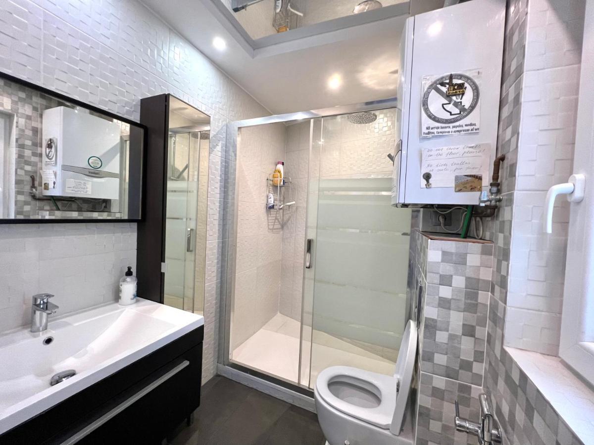 Camp Nou, Europa Fira - Modern Two-bedroom With Heating L'Hospitalet de Llobregat