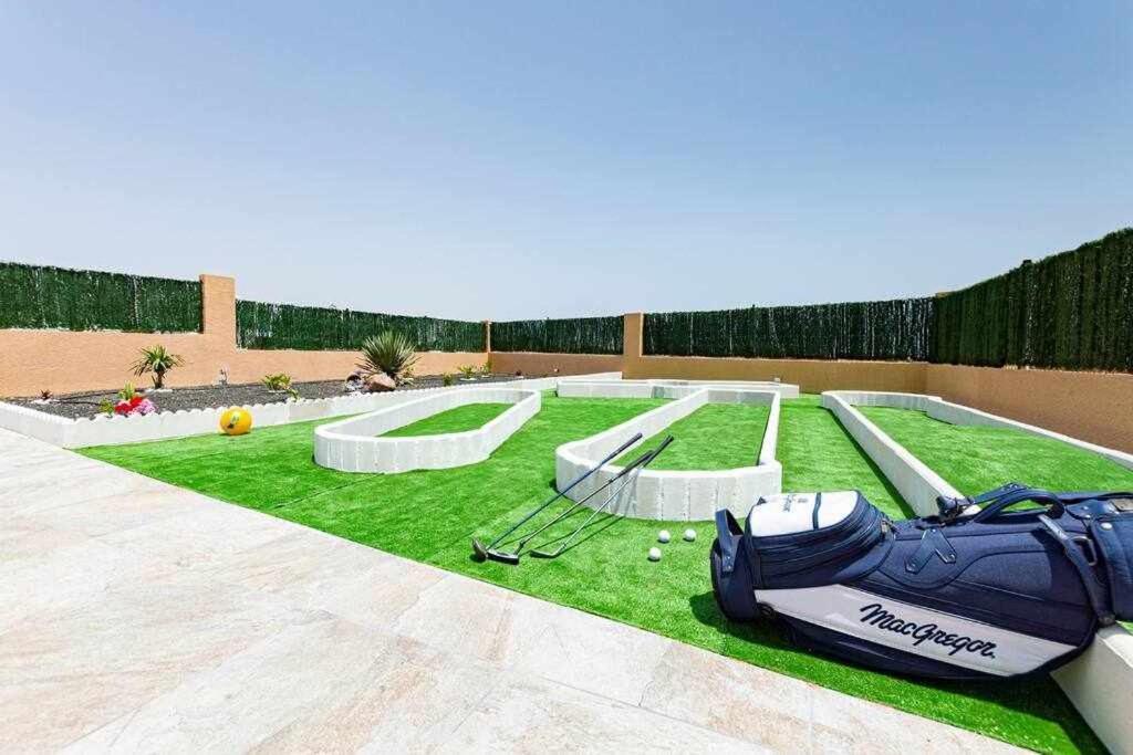 Mini Golf *