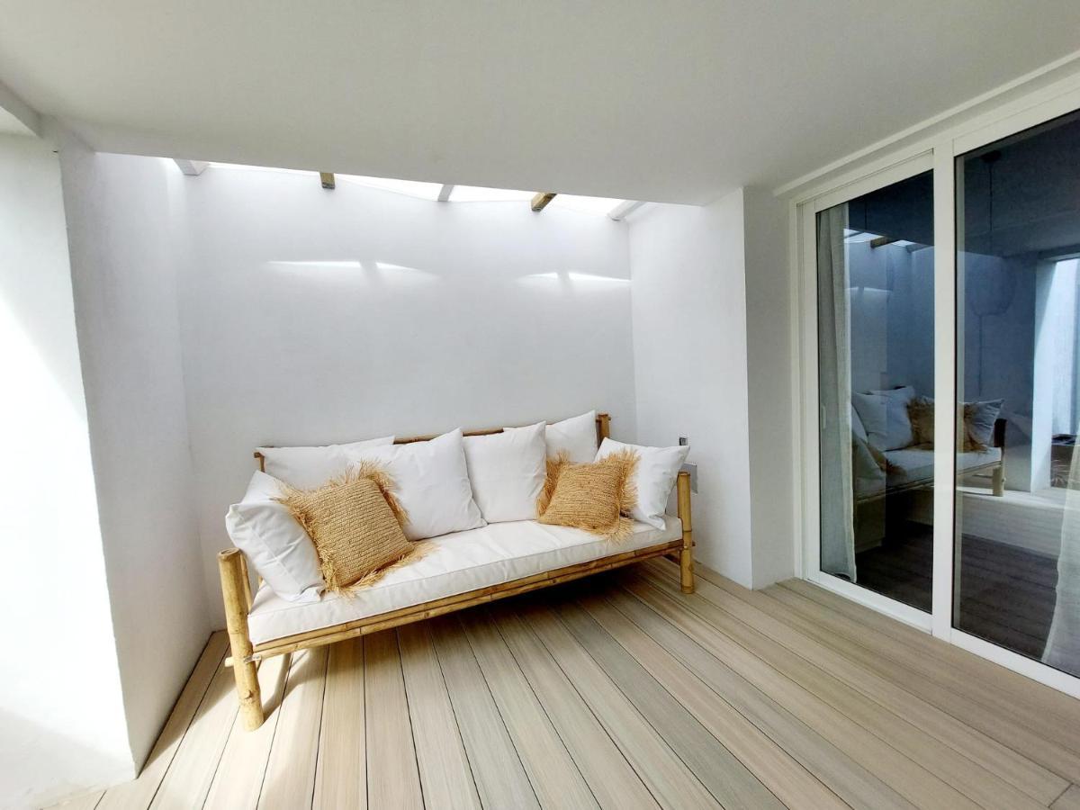 Villa De Diseño Hidromasajes Terraza Y Piscina. *
