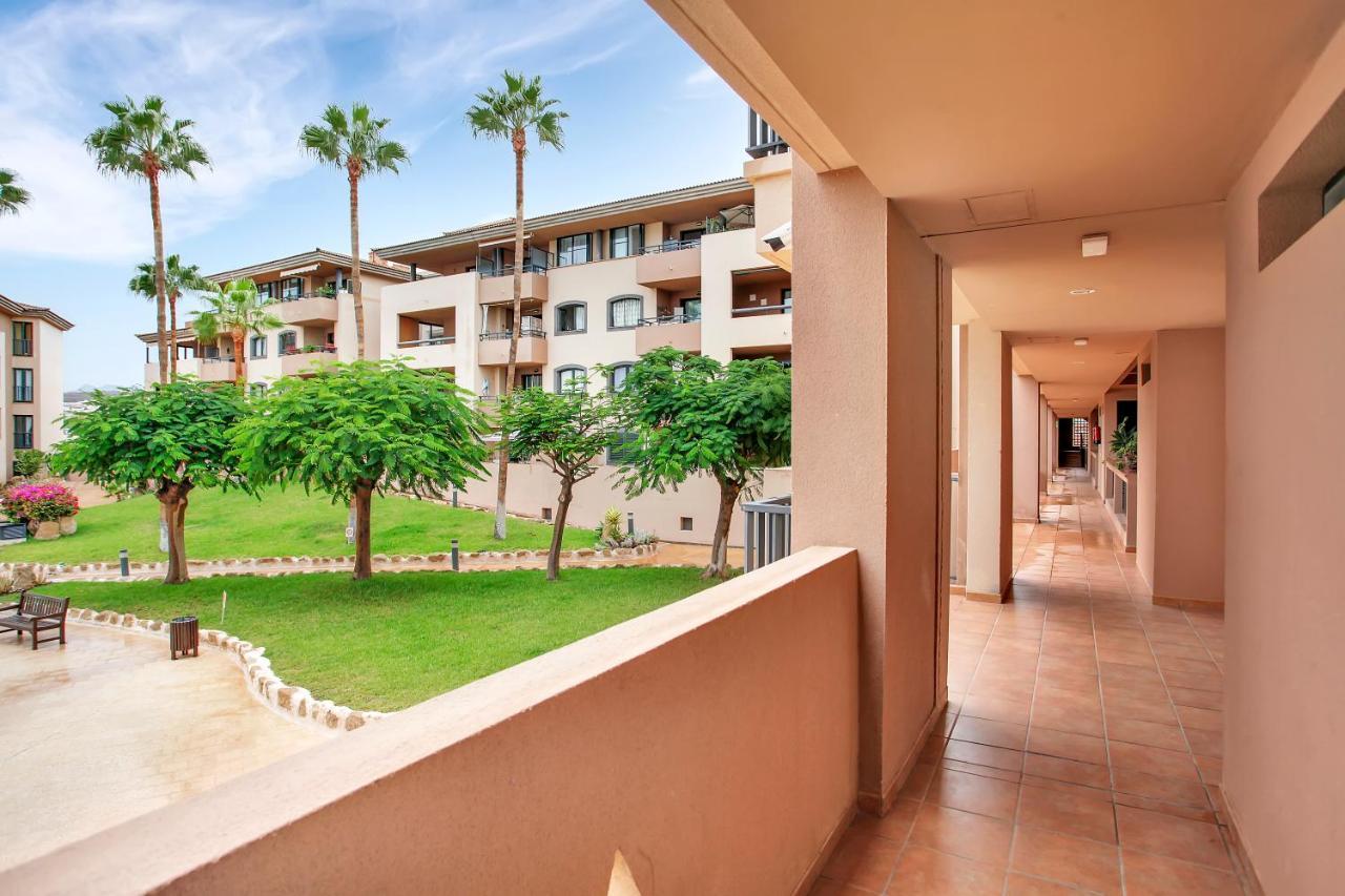 El Paraiso, Beautiful Swimming Pool With Ocean View, Parking, Fiber Apartment *