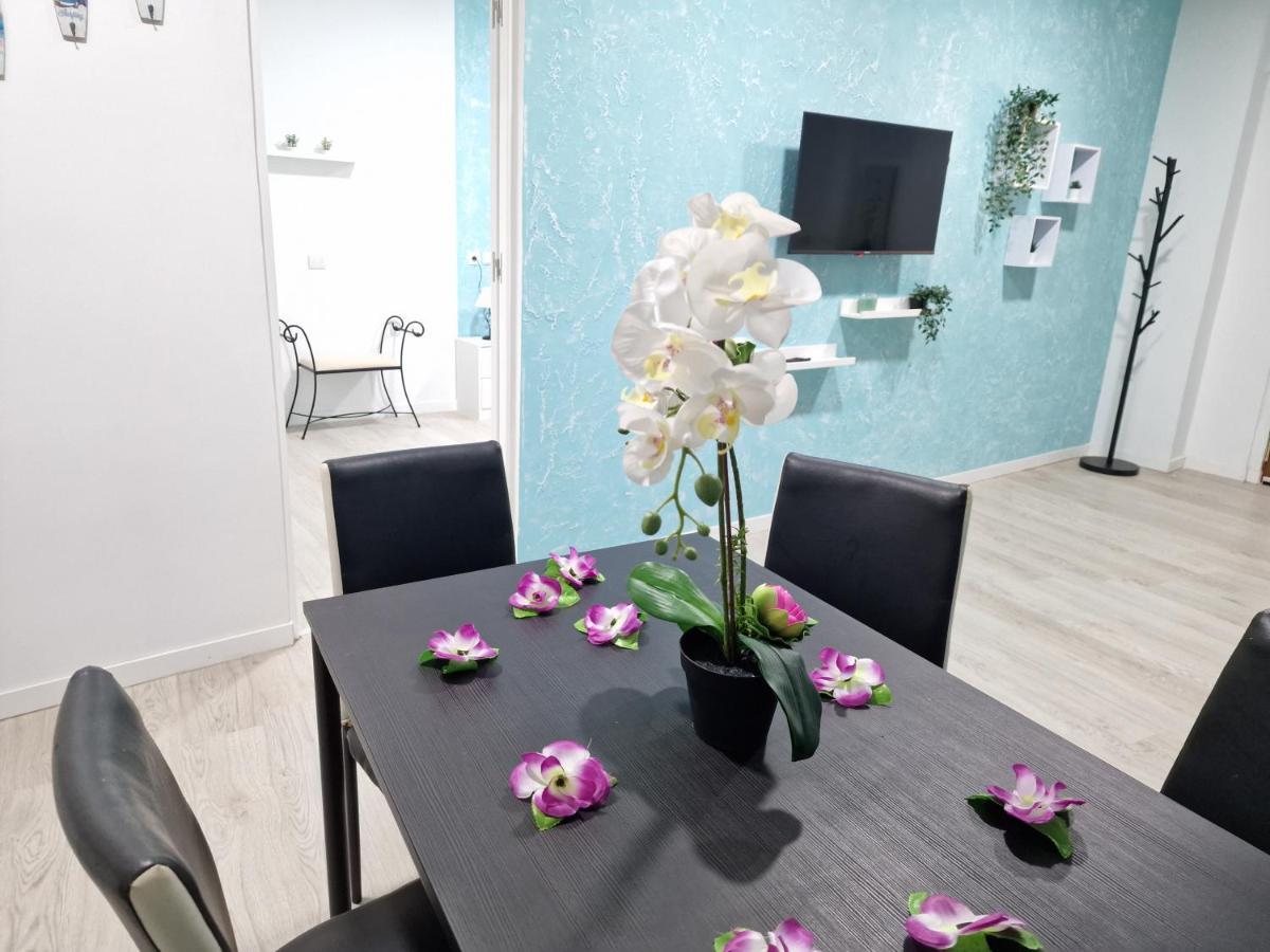 Holiday home 301, 2 Bedrooms, Near Playa De Americas & Free Wifi