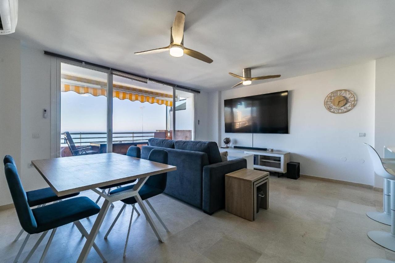 Apartamento Vistas Azules -- Remodeled, Large Terrace, Spectacular Ocean Views&beach Level Access