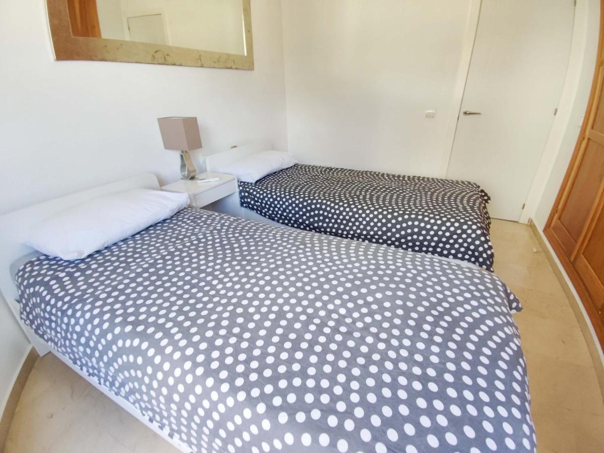 Fantastic Views, Large With 3 Pools, Minutes From Beach And Golf Mijas Costa Spain Apartamento *