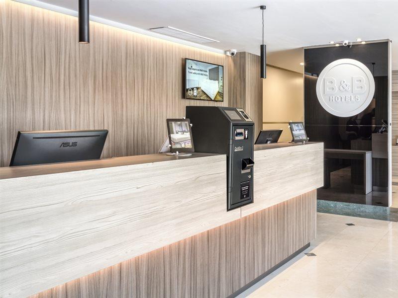 Hotel Madrid Aeropuerto T4 4*