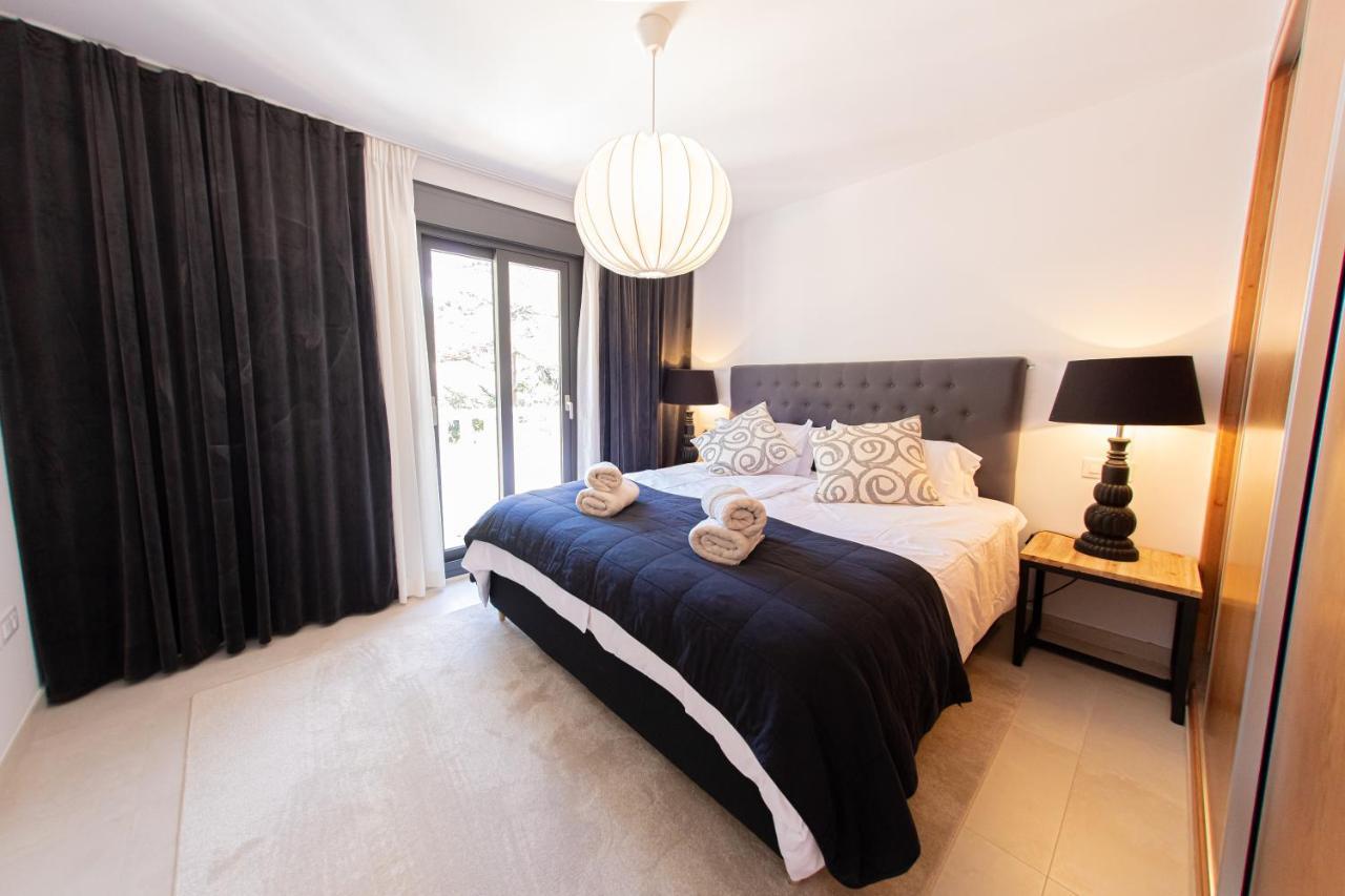 Charming Townhouse/5bedrs/front Beach/private Pool Сasa de vacaciones