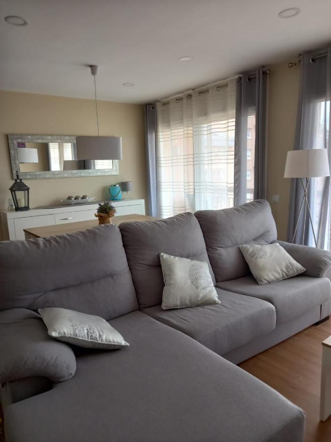 Apartment Lovely Flat In With Balcony