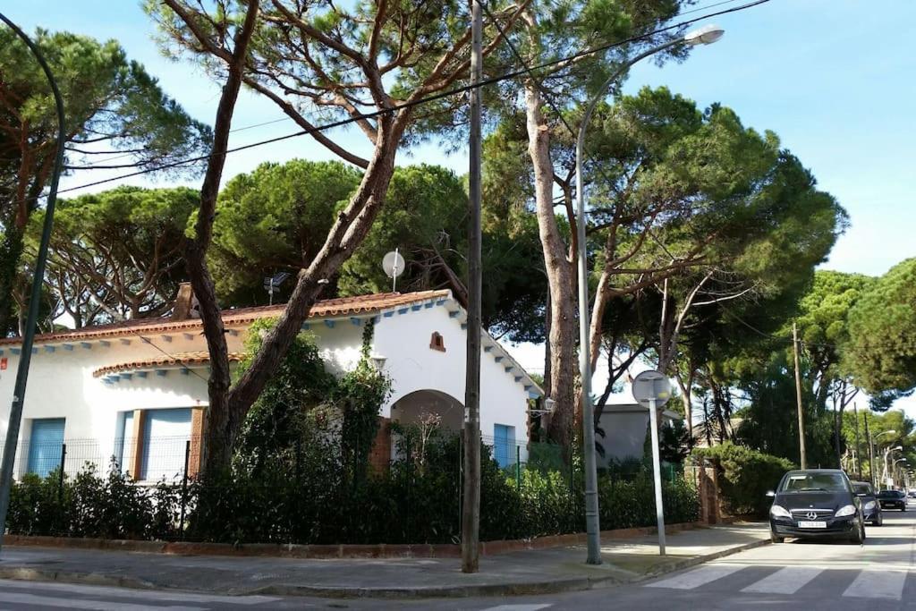 Enjoy Your Holidays 300m To The Mediterranean Sea At Divali * Castelldefels