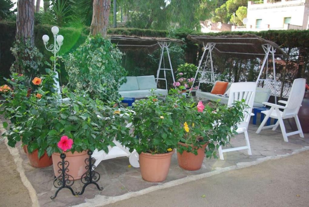 Enjoy Your Holidays 300m To The Mediterranean Sea At Divali * Castelldefels
