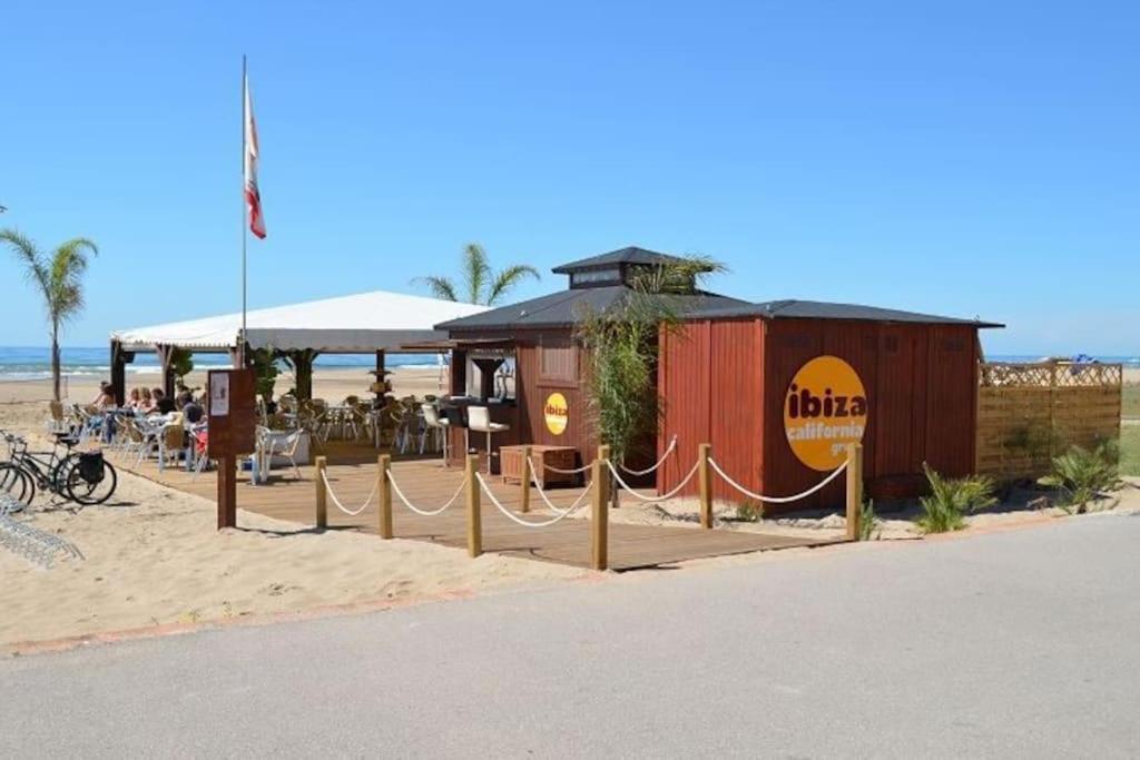 Enjoy Your Holidays 300m To The Mediterranean Sea At Divali