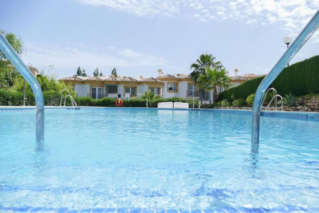 Fantastic Views, Large With 3 Pools, Minutes From Beach And Golf Mijas Costa Spain Apartamento *