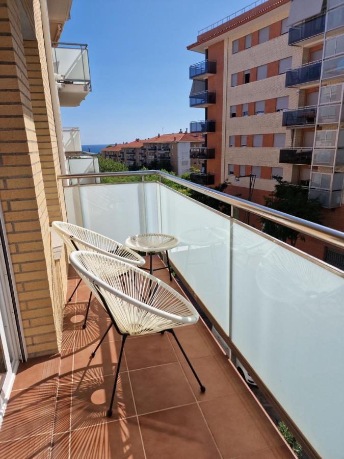 Apartment 4 In *