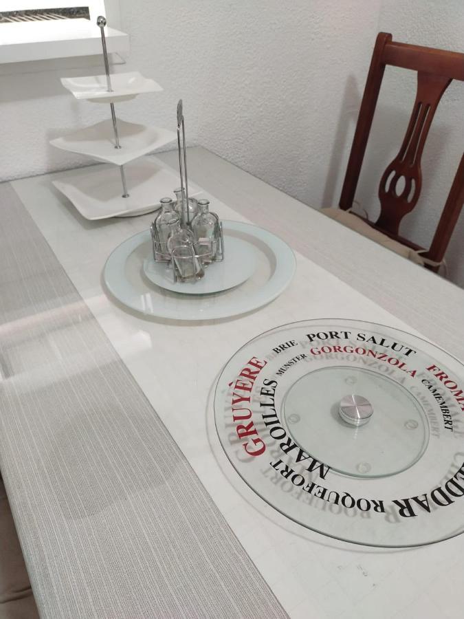 Apartment An Indian Bollywood Experience - For Families, Couples & Business Trips Seville