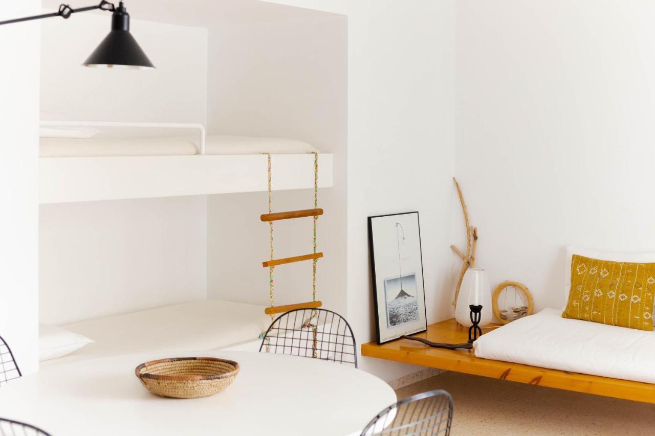 Hideaway With Modernist Design