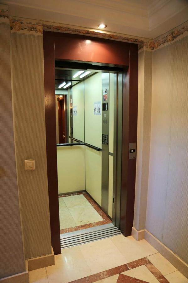 Habitación Con Baño, Cerca De La Playa * Sopelana