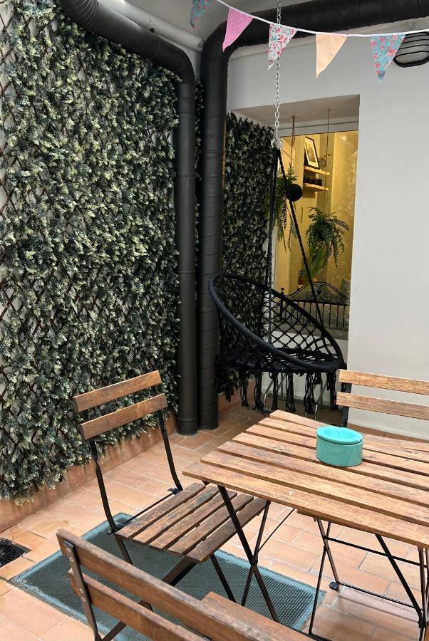 Con Mucho Encanto En El Barri Vell , Old Town, De Girona, El Cul De La Lleona Apartamento *