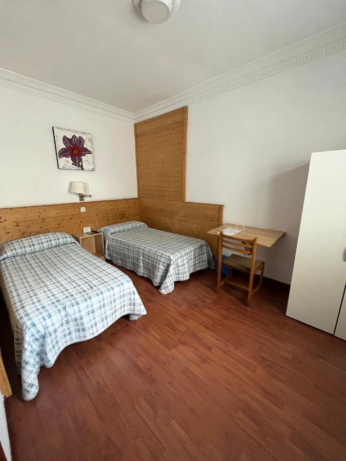 Montero Sestao Bilbao Guest house *