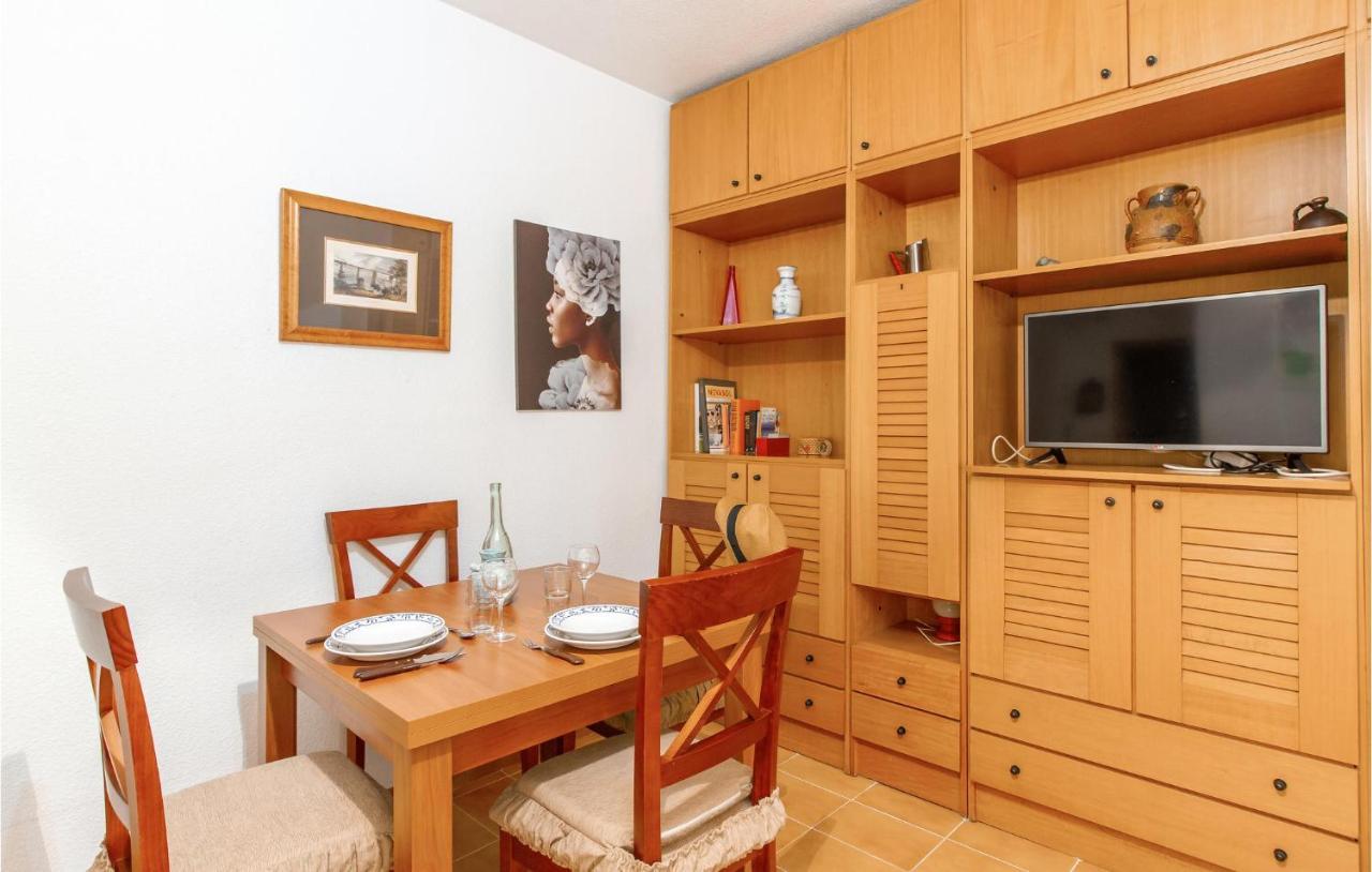 1 Bedroom In *