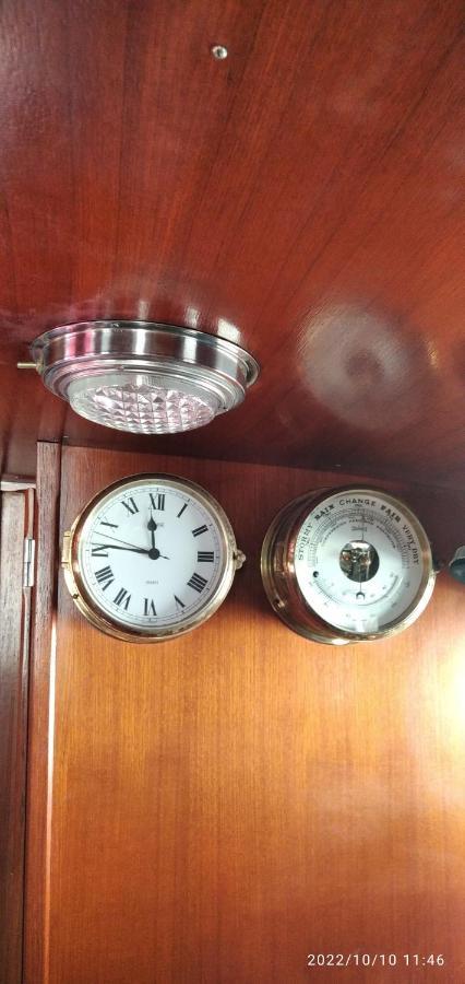 Botel Luxury 45 *