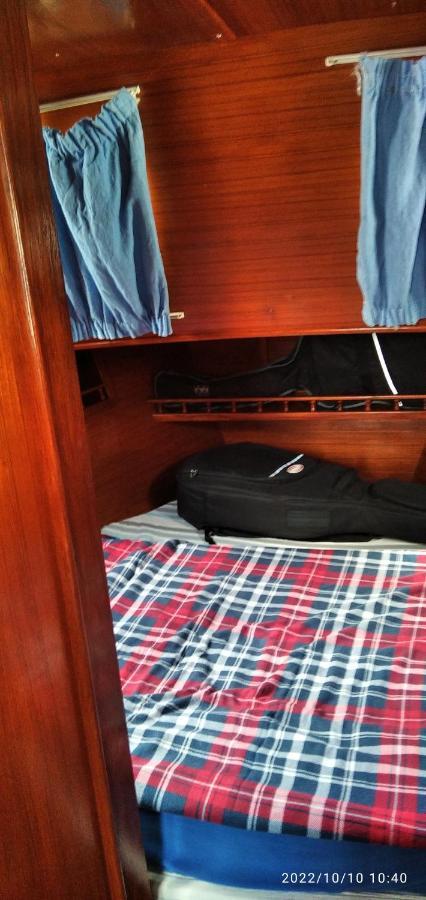 Luxury 45 Botel Castelldefels