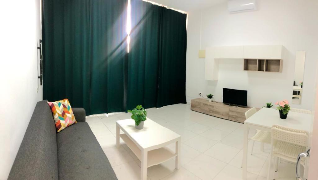 Apartamento Hills - 2 Bedroom With Ocean Views And Air-condition A *