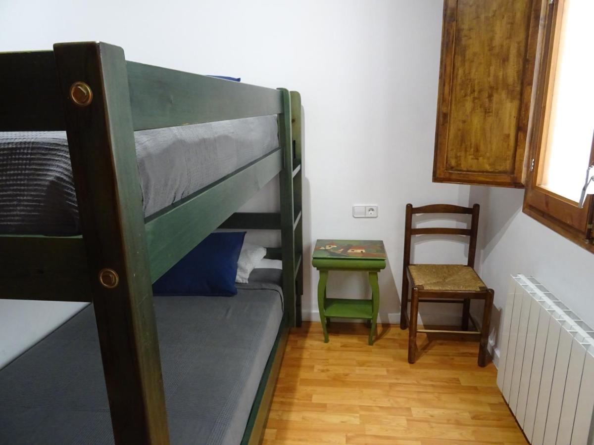 Pis Acollidor Amb Llar De Foc, Al Centre Apartment *
