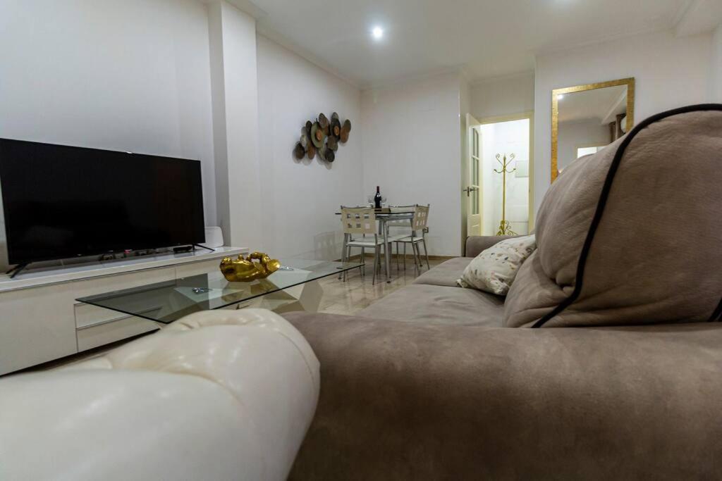 Apartment Sh Pilucas Home Moderno Apartamento Con Patio Cadiz