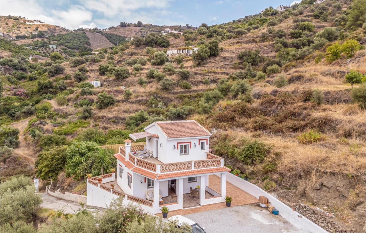 Сasa de vacaciones 3 Bedroom Stunning In *
