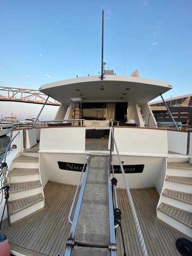 Amazing Boat To Sleep In Barcelona Sant Adrià de Besòs