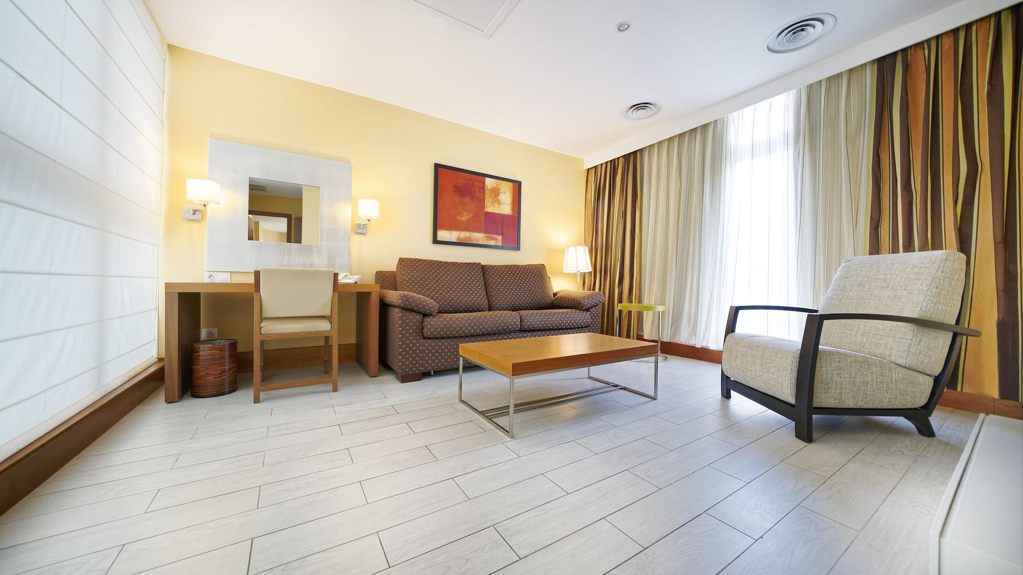 Bull Astoria Hotel 3*