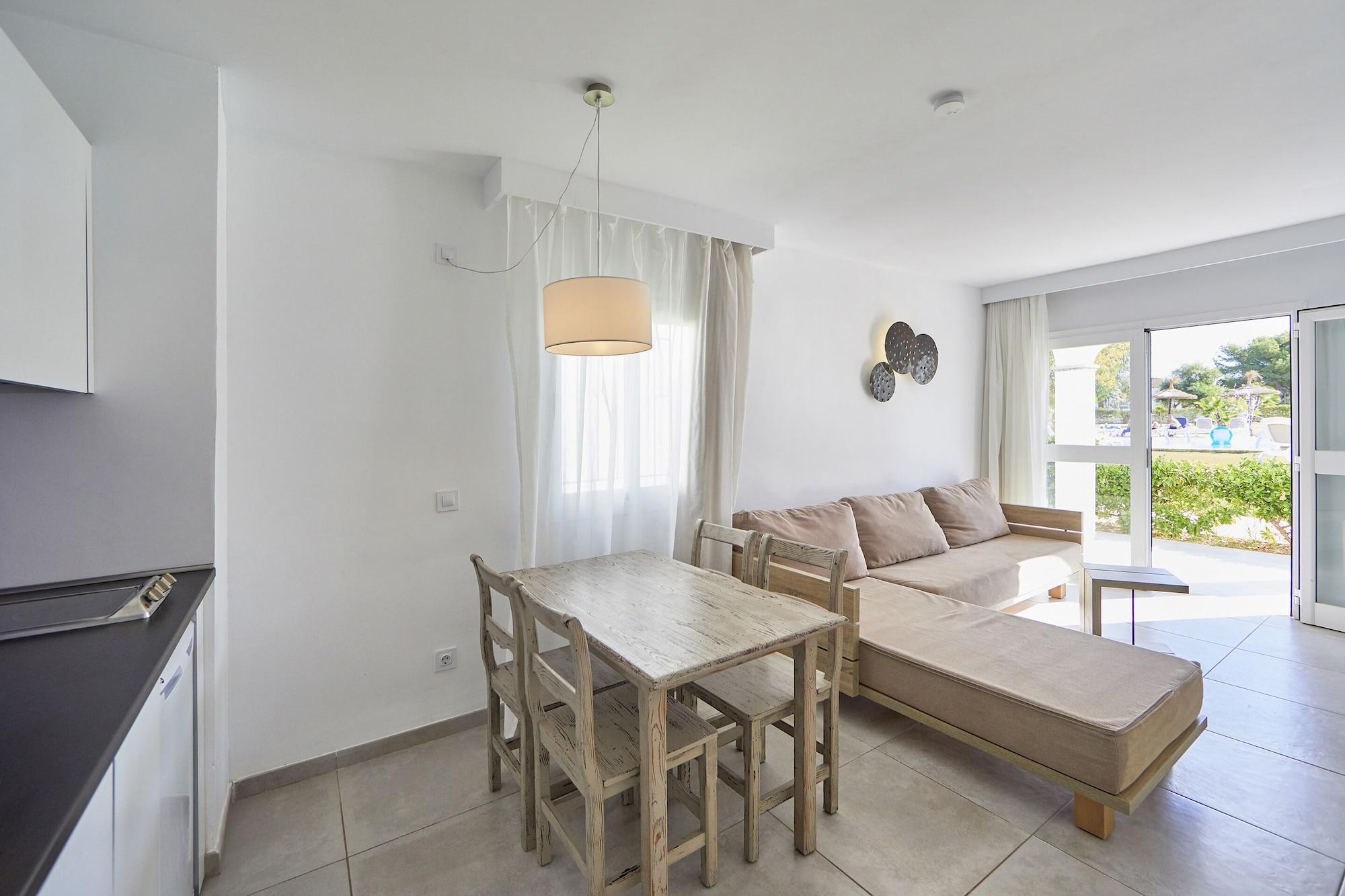 Apartahotel Seaclub Alcudia Mediterranean (adults Only)